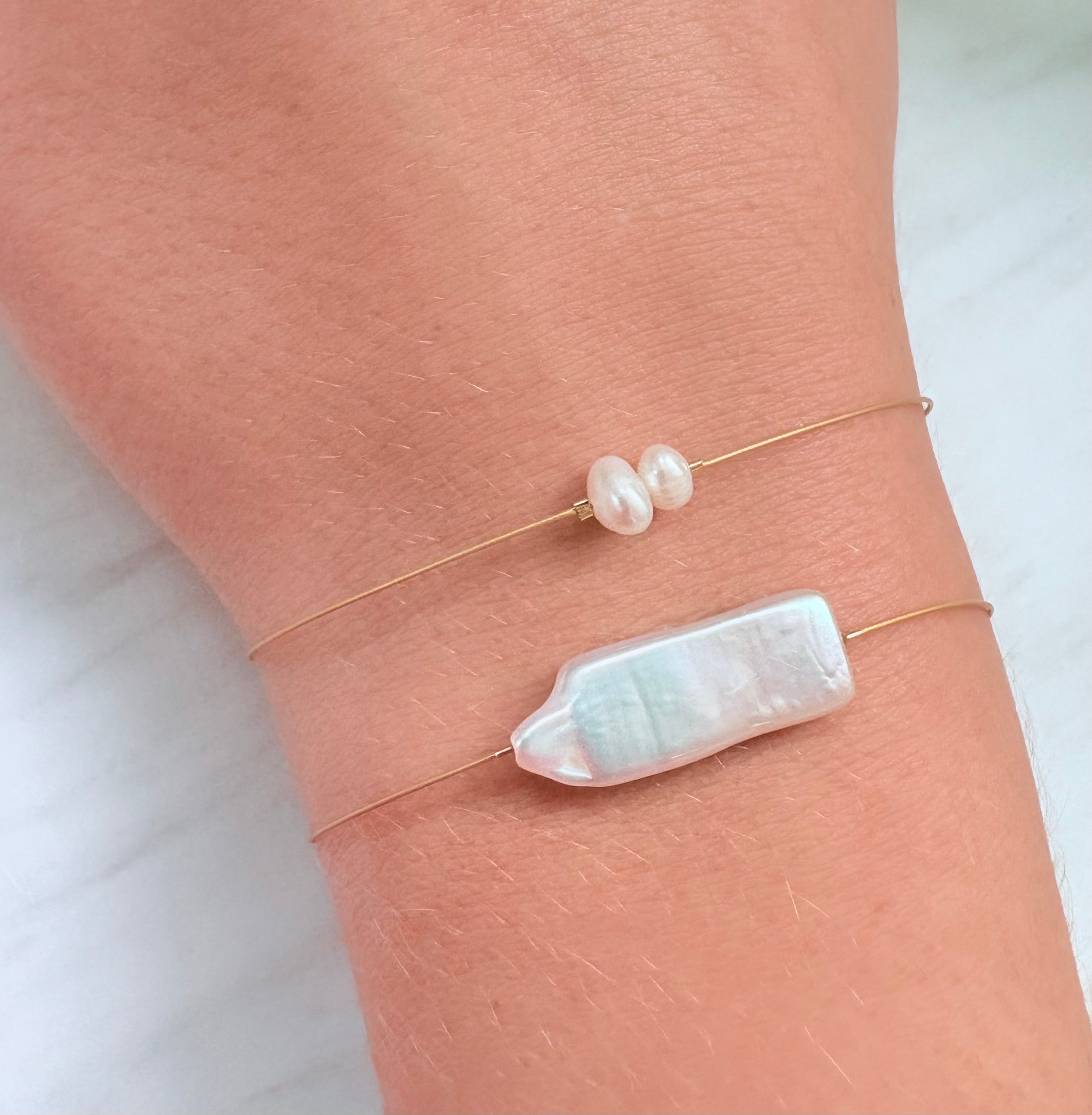 Gold Dainty 1 Pearl 6.5in